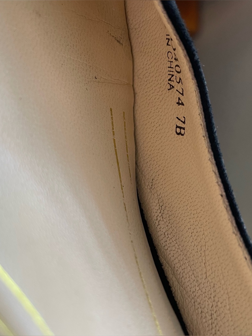 Cole Haan Black Women’s Suede Heels Size 7 - Picture 15 of 15